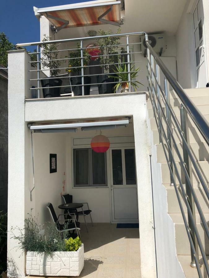 Apartments Mia Patria Улцинь Екстер'єр фото